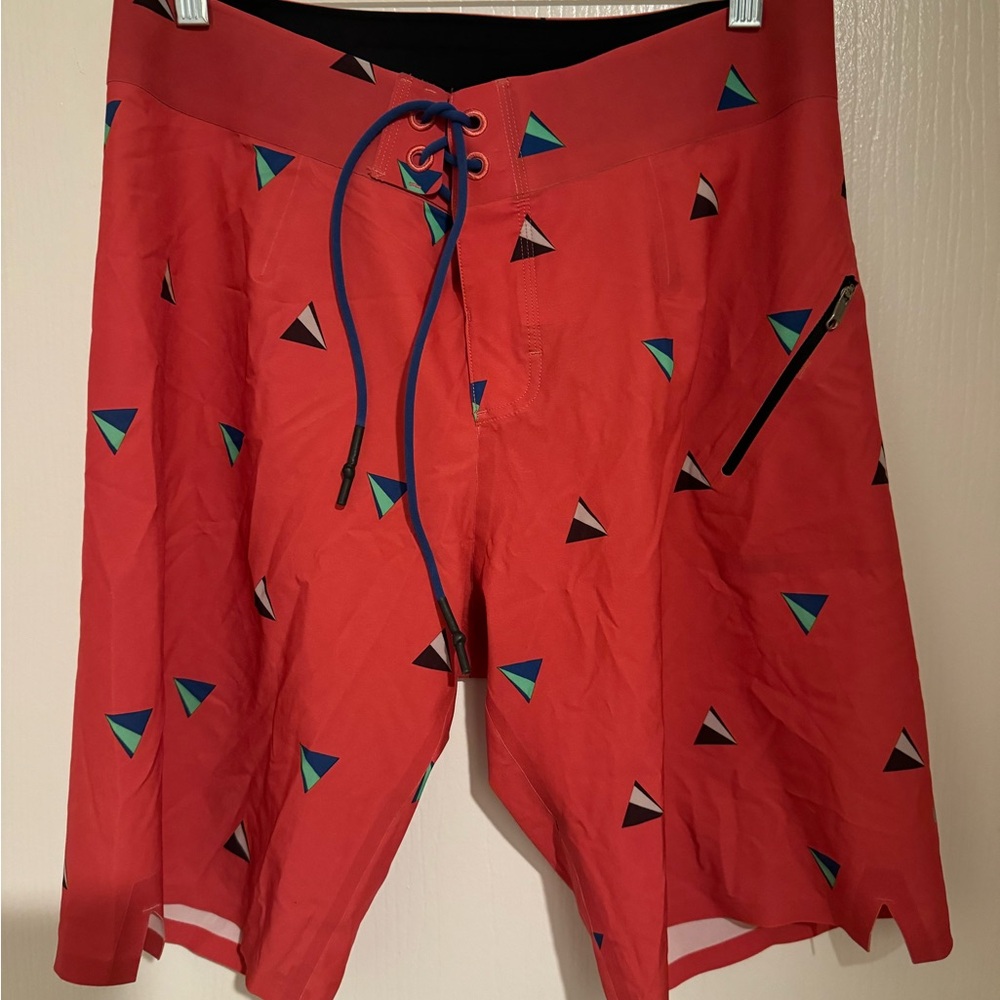Lululemon men’s swim trunks